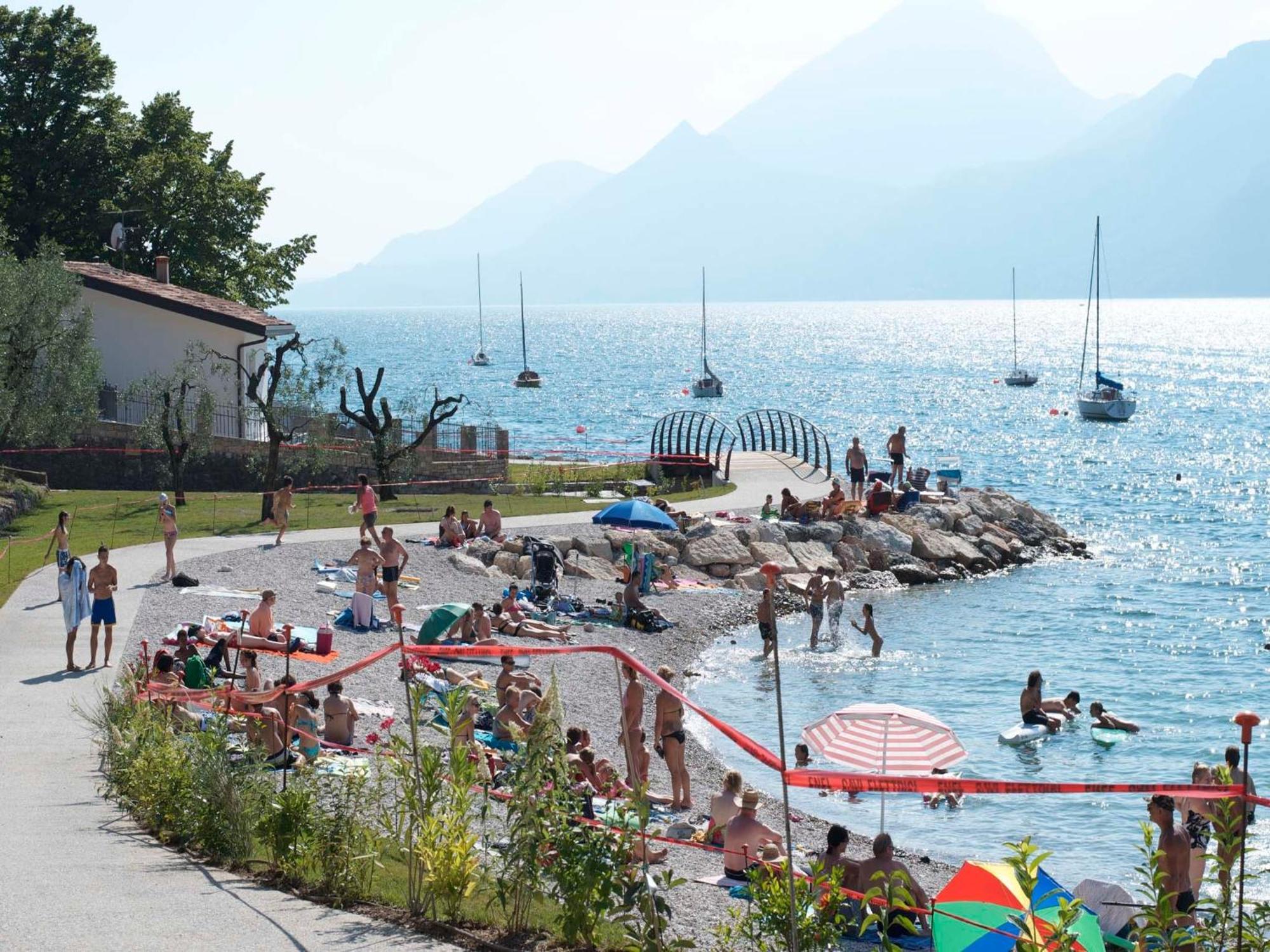 ホテル Aquacamp ブレンゾーネ エクステリア 写真